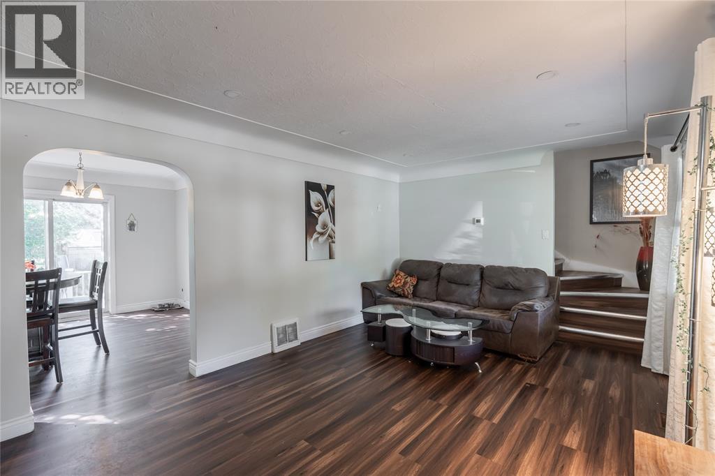 757 Wellington Street, Sarnia, Ontario  N7T 1J4 - Photo 4 - 25030767