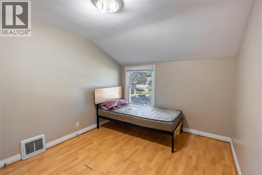 757 Wellington Street, Sarnia, Ontario  N7T 1J4 - Photo 8 - 25030767