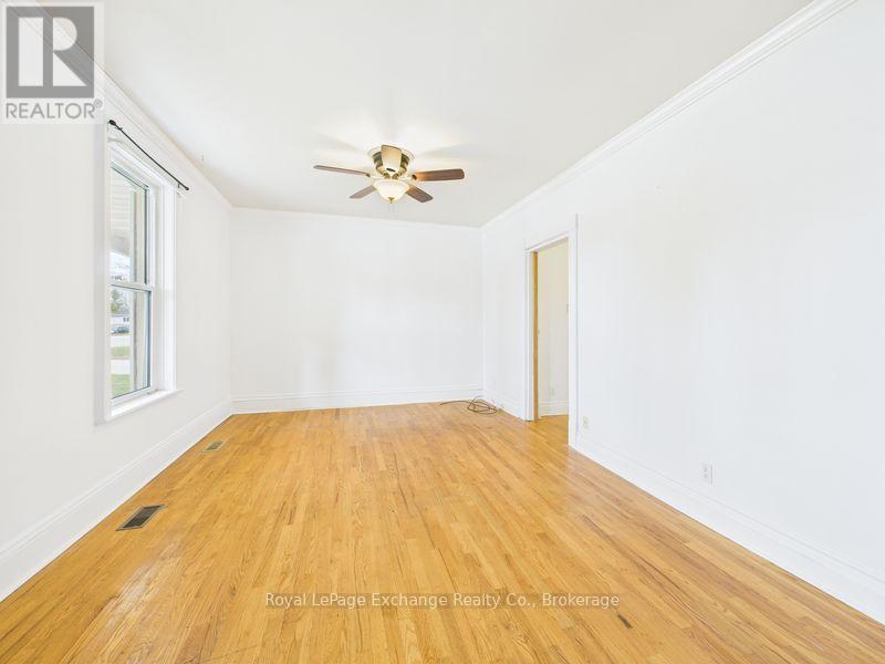 463/461 Princes Street S, Kincardine, Ontario  N2Z 2V1 - Photo 7 - X12584470