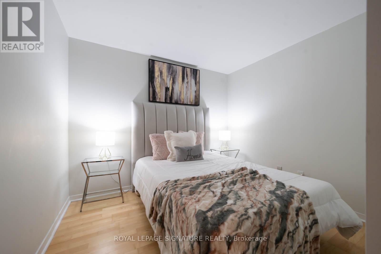 1105 - 75 Dalhousie Street, Toronto, Ontario  M5B 2R9 - Photo 14 - C12584460