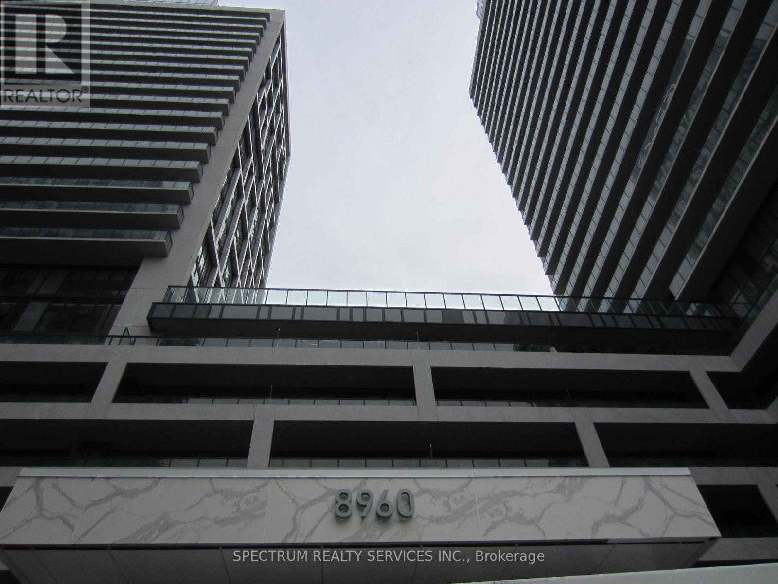 Ph 208 - 8960 Jane Street, Vaughan, Ontario  L4K 0N9 - Photo 2 - N12584456