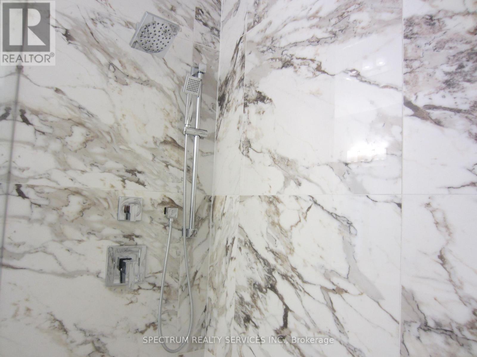 Ph 208 - 8960 Jane Street, Vaughan, Ontario  L4K 0N9 - Photo 18 - N12584456