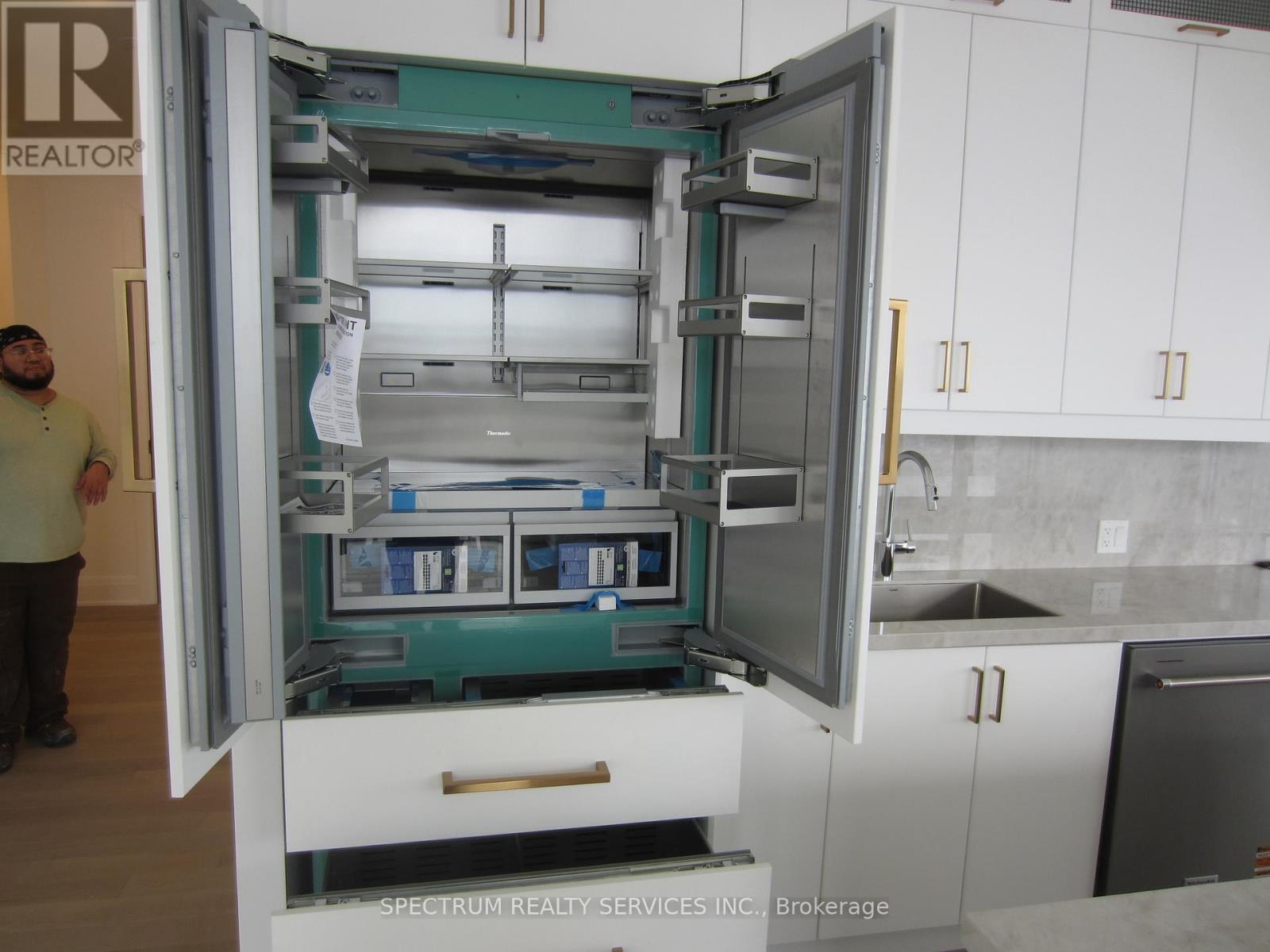 Ph 208 - 8960 Jane Street, Vaughan, Ontario  L4K 0N9 - Photo 11 - N12584456