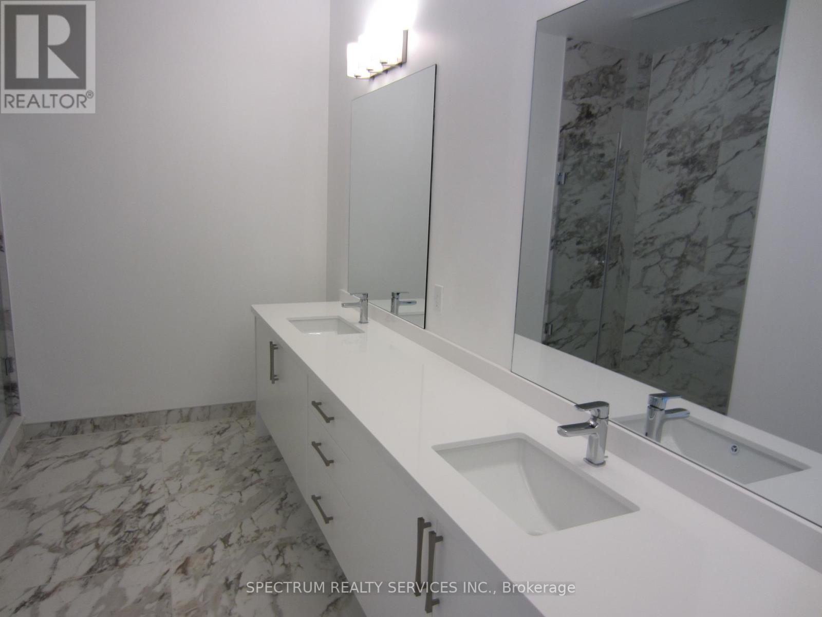 Ph 208 - 8960 Jane Street, Vaughan, Ontario  L4K 0N9 - Photo 16 - N12584456