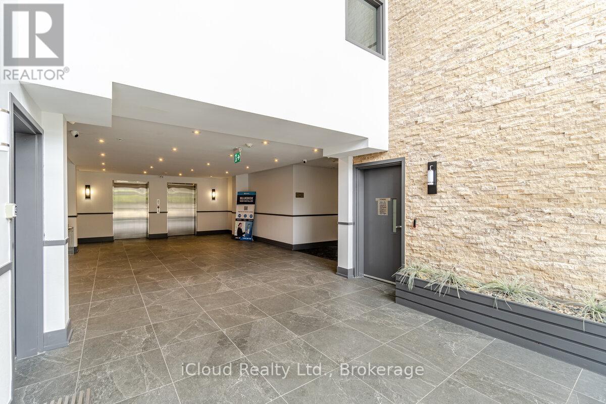 114 - 570 Lolita Gardens, Mississauga, Ontario  L5A 0A1 - Photo 21 - W12583702