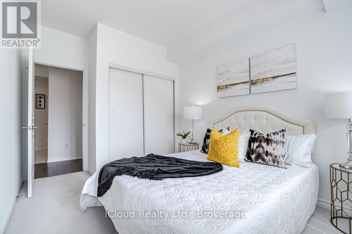 114 - 570 Lolita Gardens, Mississauga, Ontario  L5A 0A1 - Photo 11 - W12583702