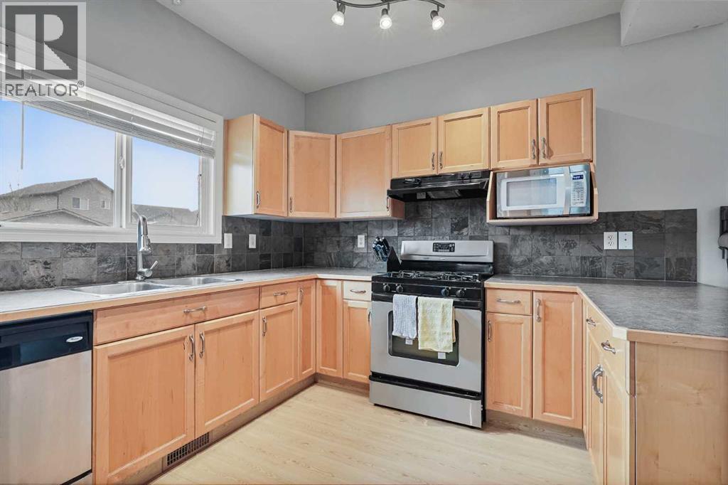 126 Silkstone Road W, Lethbridge, Alberta  T1J 2G3 - Photo 9 - A2272137