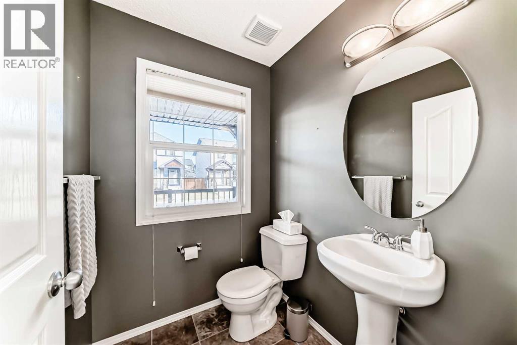 1809 Baywater Gardens Sw, Airdrie, Alberta  T4B 0B1 - Photo 19 - A2266176