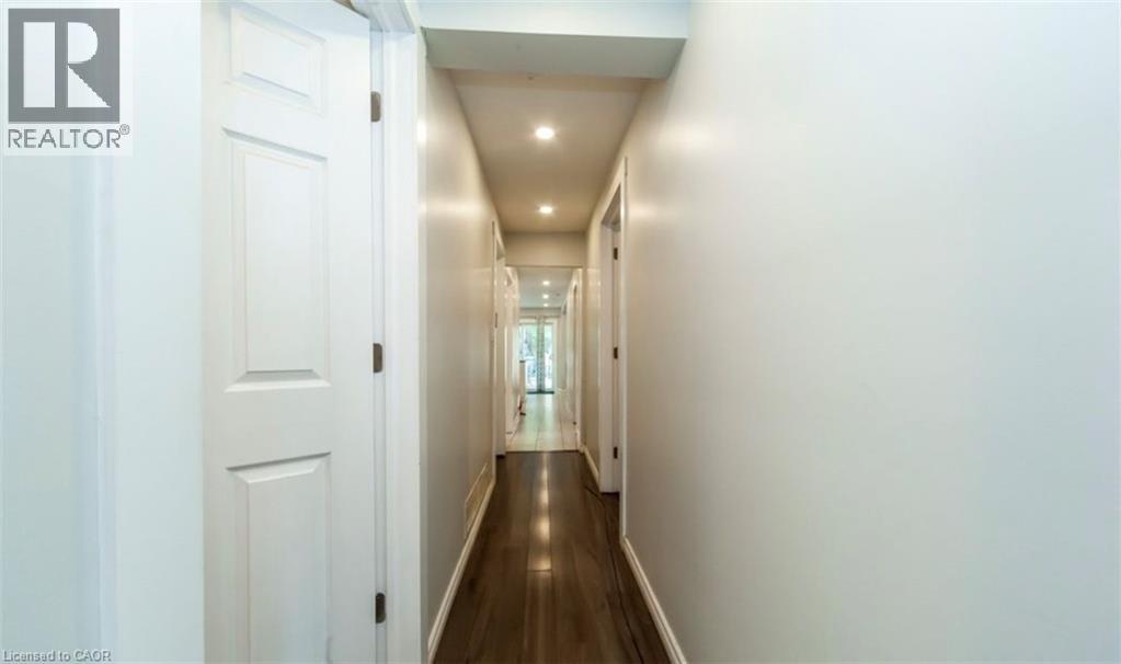 13 Robins Avenue, Hamilton, Ontario  L8H 4M5 - Photo 6 - 40790554