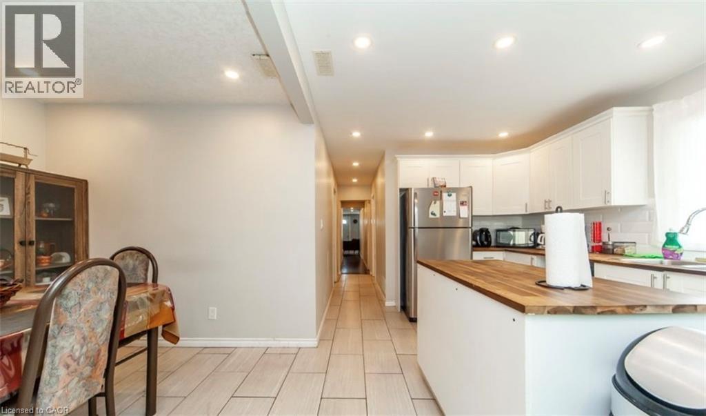 13 Robins Avenue, Hamilton, Ontario  L8H 4M5 - Photo 9 - 40790554