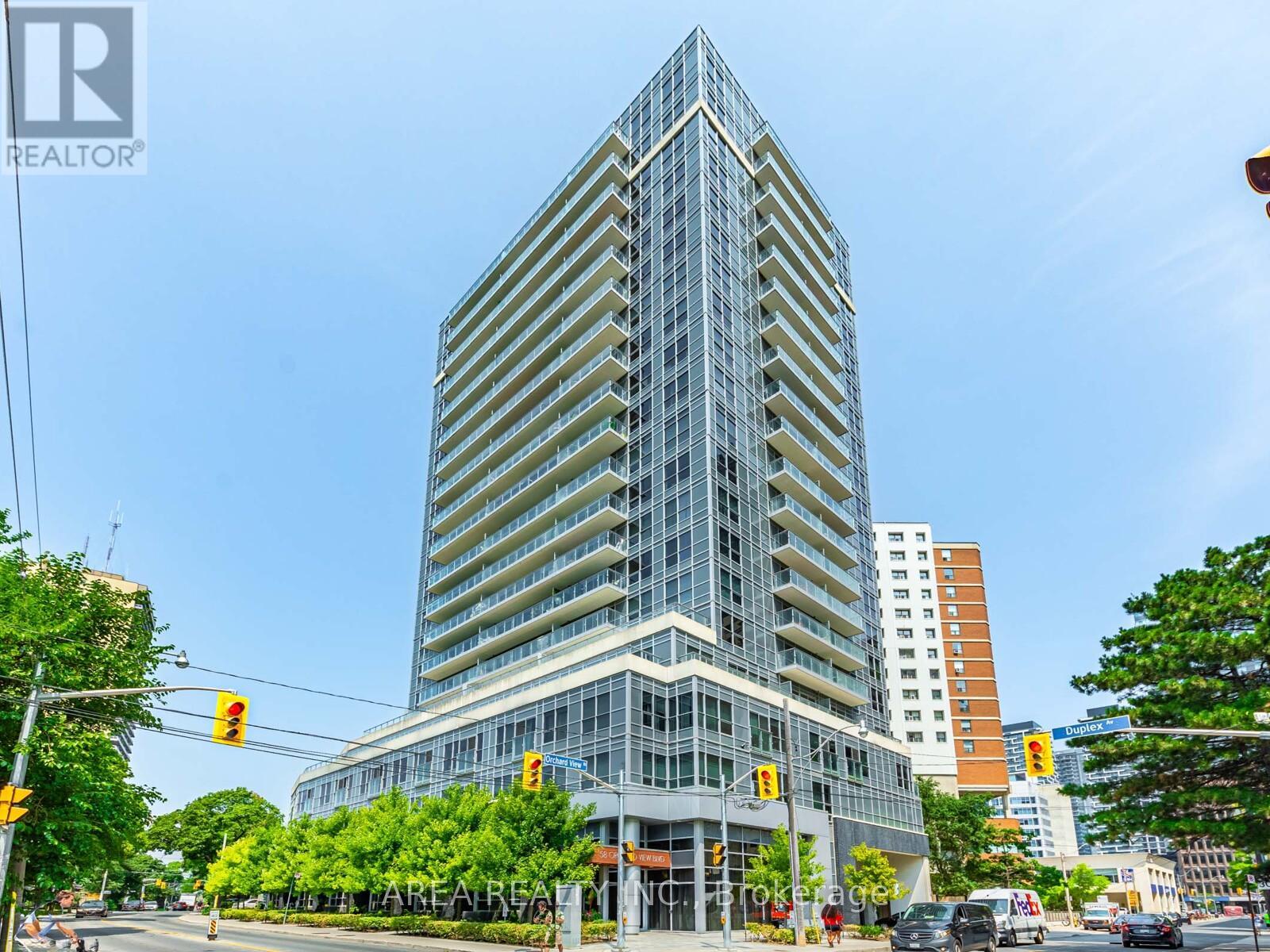 2001 - 58 ORCHARD VIEW BOULEVARD, Toronto, Ontario