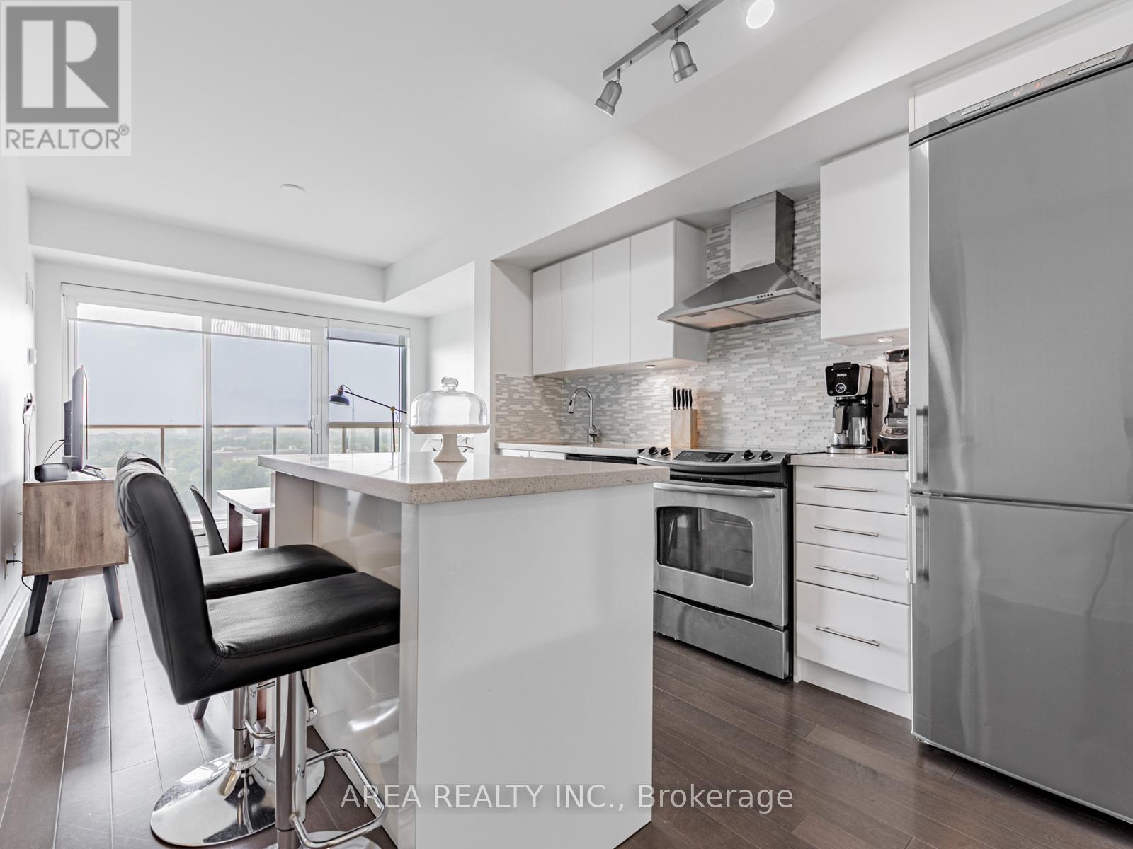 2001 - 58 Orchard View Boulevard, Toronto, Ontario  M4R 1B9 - Photo 5 - C12584474