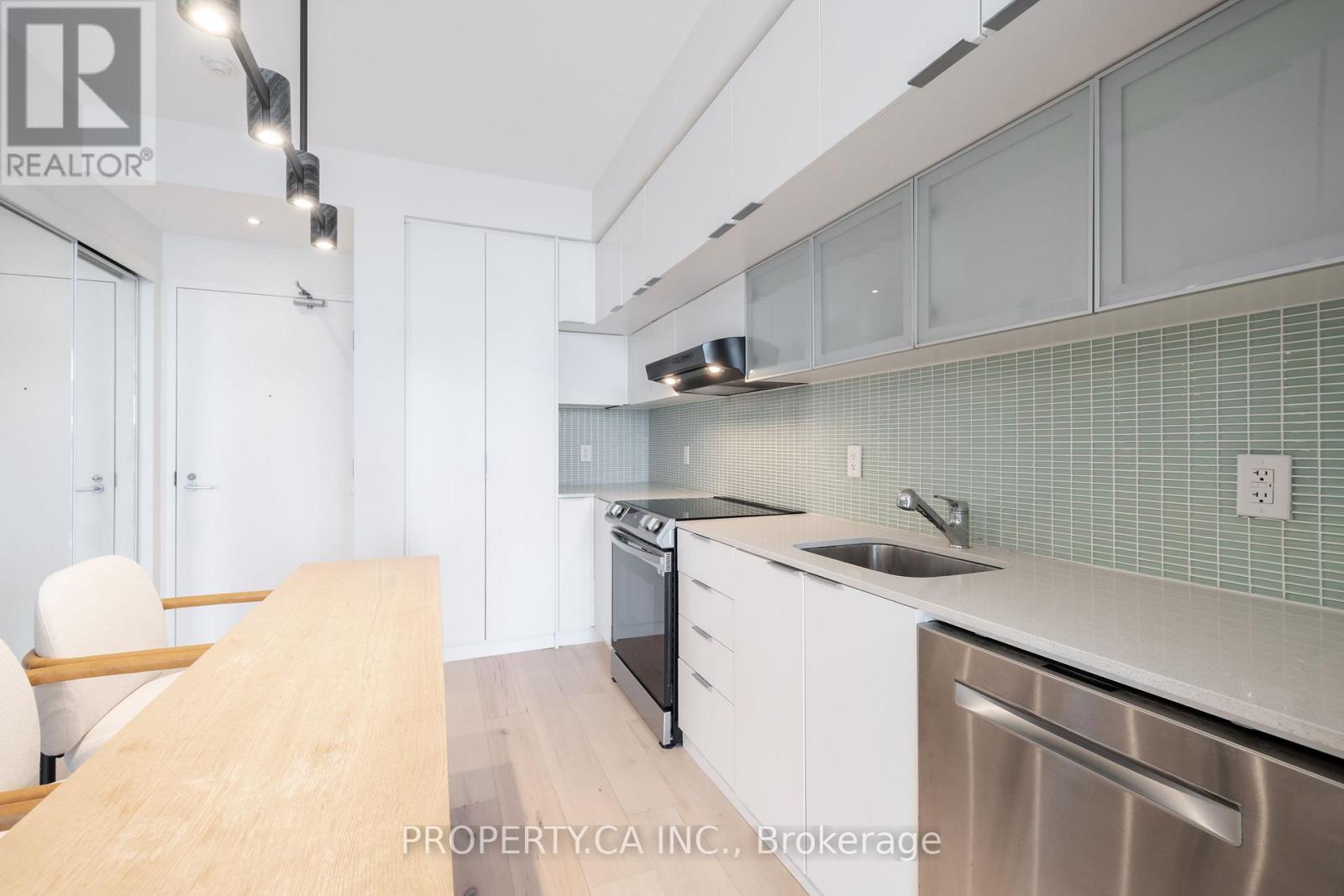 2911 - 110 Charles Street E, Toronto, Ontario  M4Y 1T5 - Photo 16 - C12584512