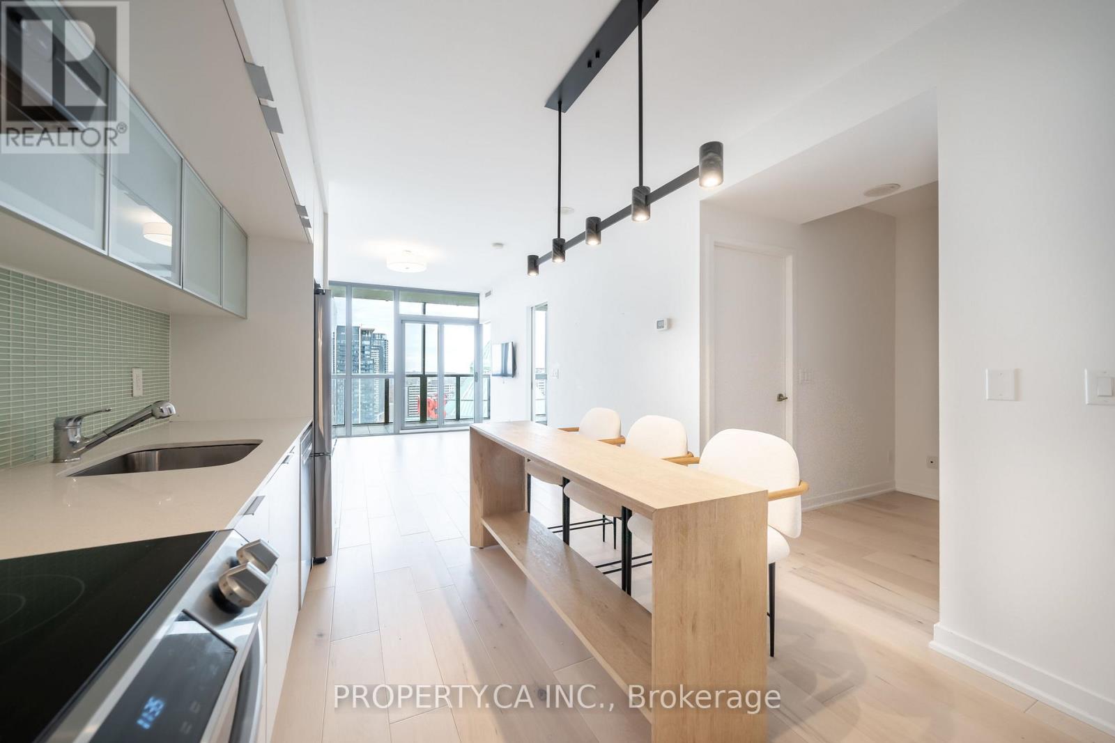 2911 - 110 Charles Street E, Toronto, Ontario  M4Y 1T5 - Photo 3 - C12584512