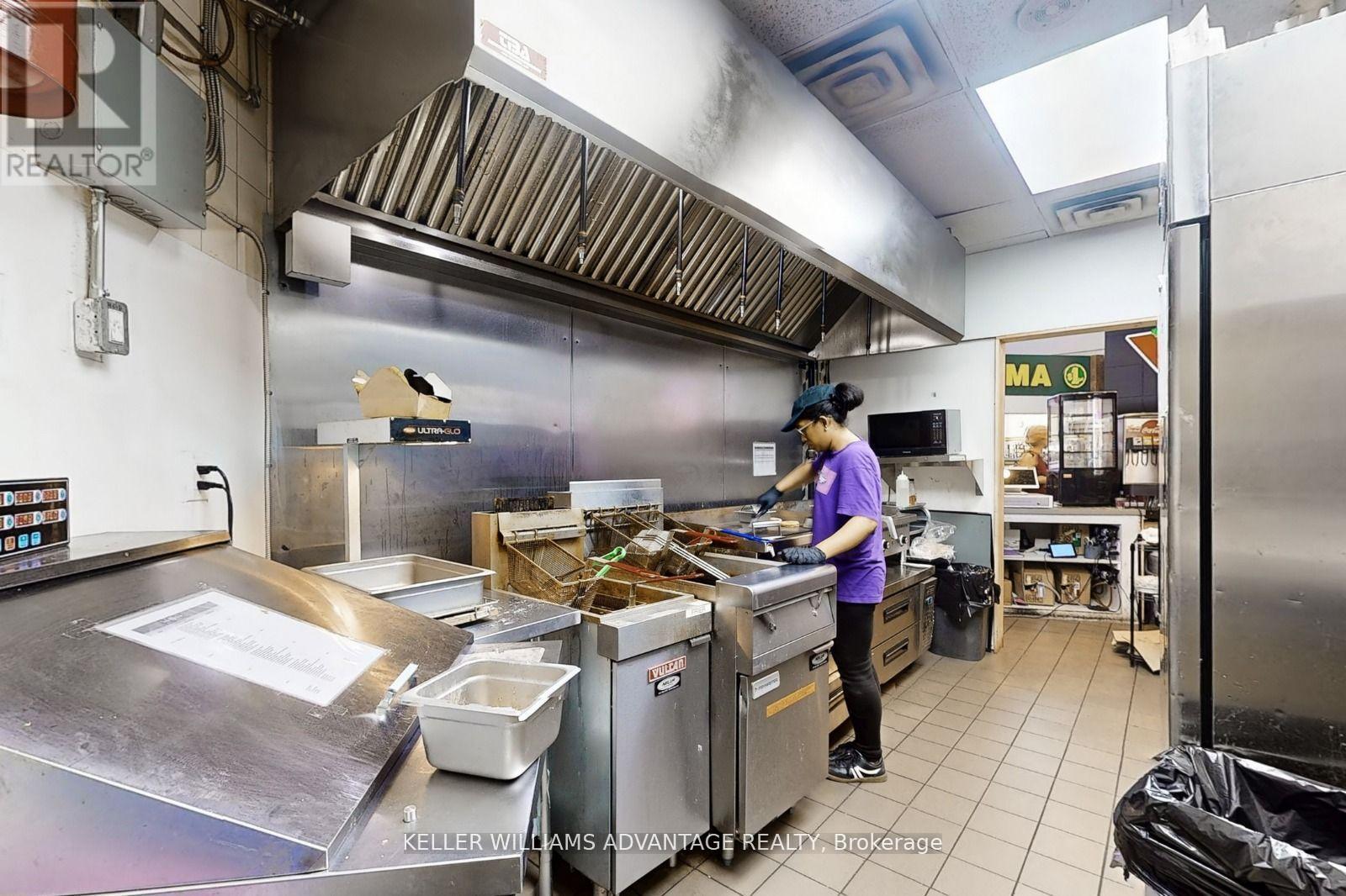 114 - 6464 Yonge Street, Toronto, Ontario  M2M 3X4 - Photo 7 - C12584564