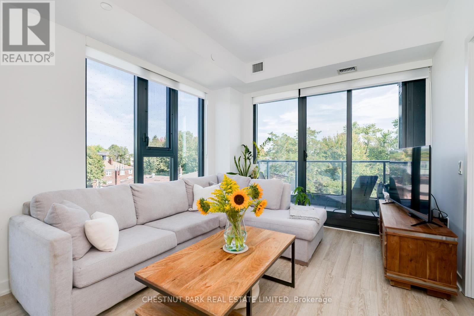 406 - 250 Lawrence Avenue W, Toronto, Ontario  M5M 1B2 - Photo 3 - C12584584