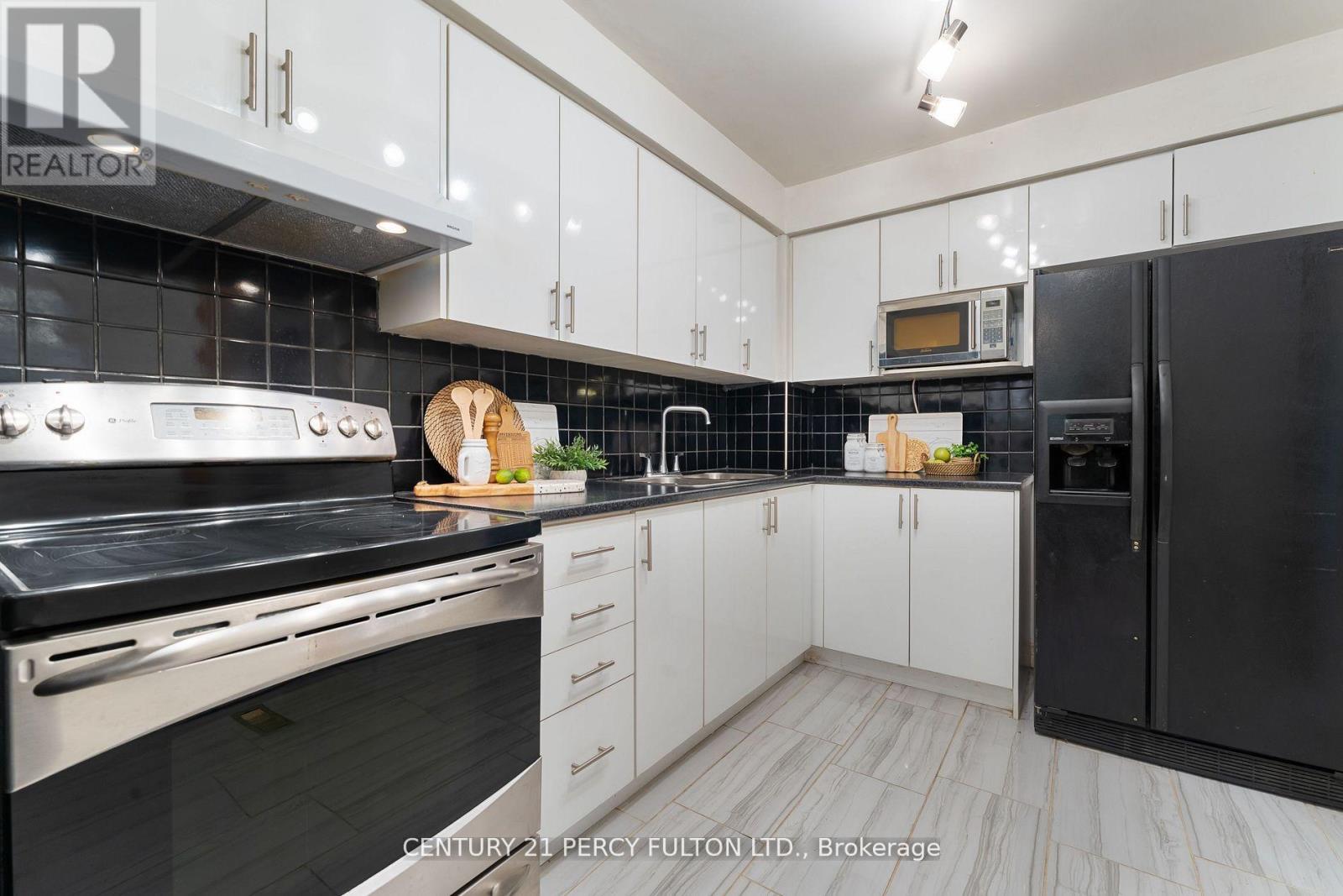 1 - 34 Dundalk Drive, Toronto, Ontario  M1P 4W3 - Photo 16 - E12584498