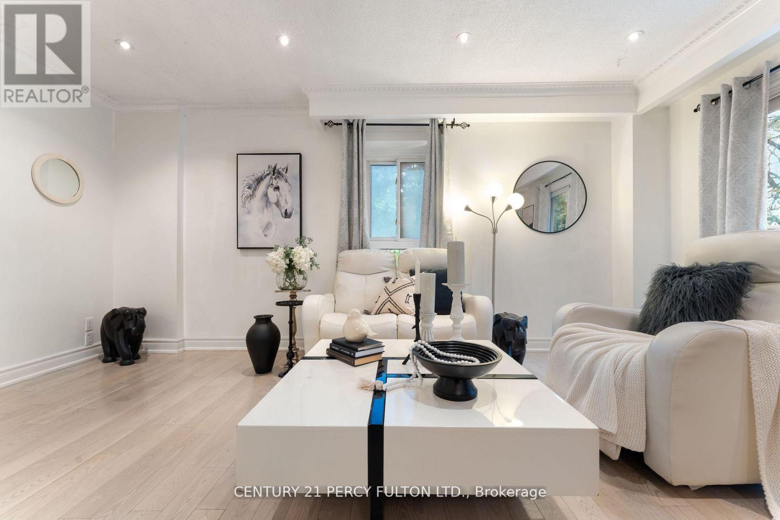 1 - 34 Dundalk Drive, Toronto, Ontario  M1P 4W3 - Photo 9 - E12584498