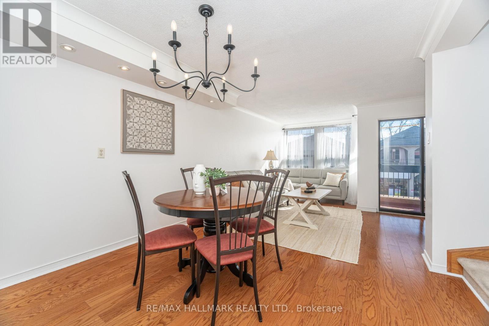 #10 - 2112 Queen Street E, Toronto, Ontario  M4E 1E2 - Photo 11 - E12584638