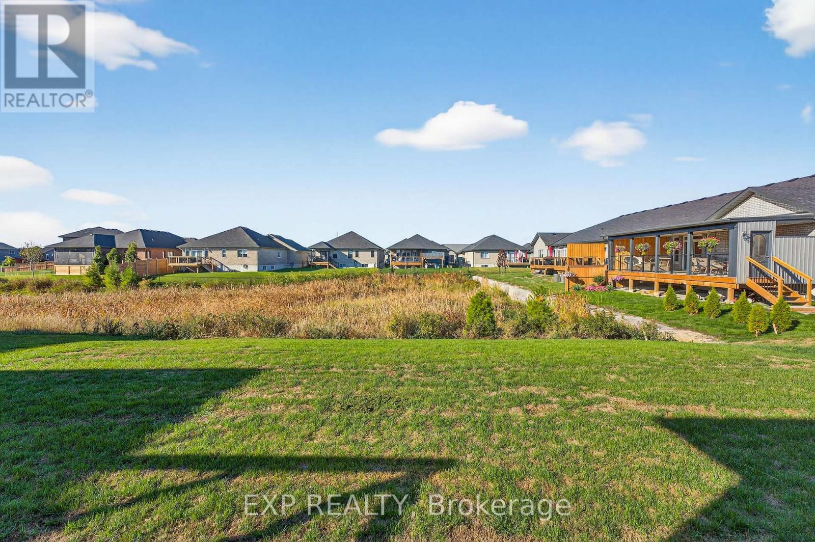 6 Vaughn Court, Belleville (Thurlow Ward), Ontario  K8N 0R7 - Photo 3 - X12454997