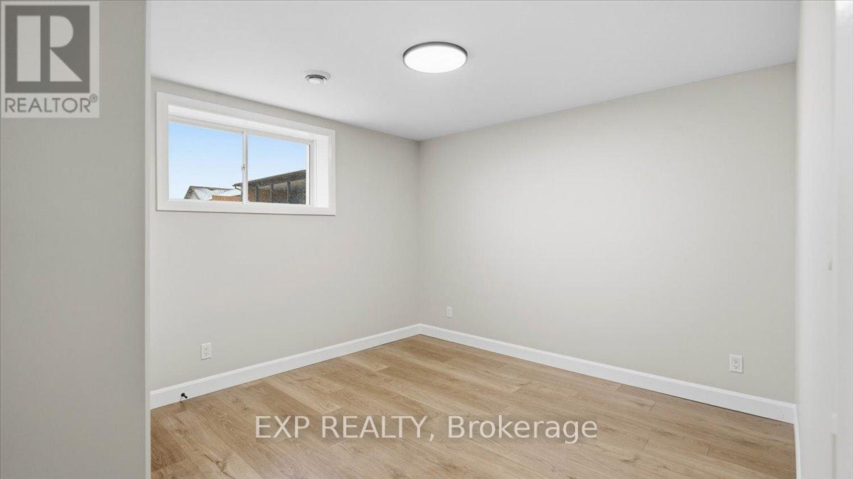 6 Vaughn Court, Belleville (Thurlow Ward), Ontario  K8N 0R7 - Photo 35 - X12454997