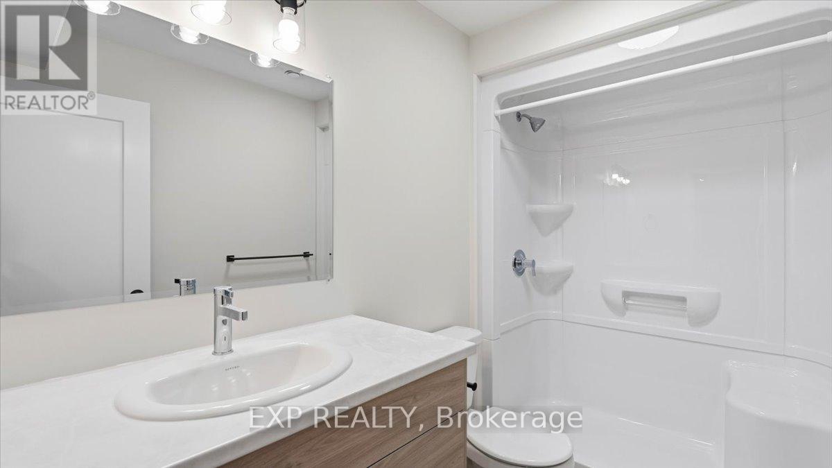 6 Vaughn Court, Belleville (Thurlow Ward), Ontario  K8N 0R7 - Photo 38 - X12454997