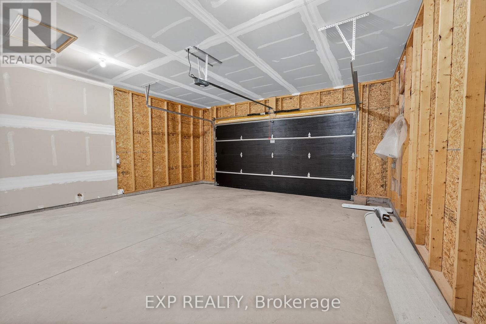 6 Vaughn Court, Belleville (Thurlow Ward), Ontario  K8N 0R7 - Photo 43 - X12454997