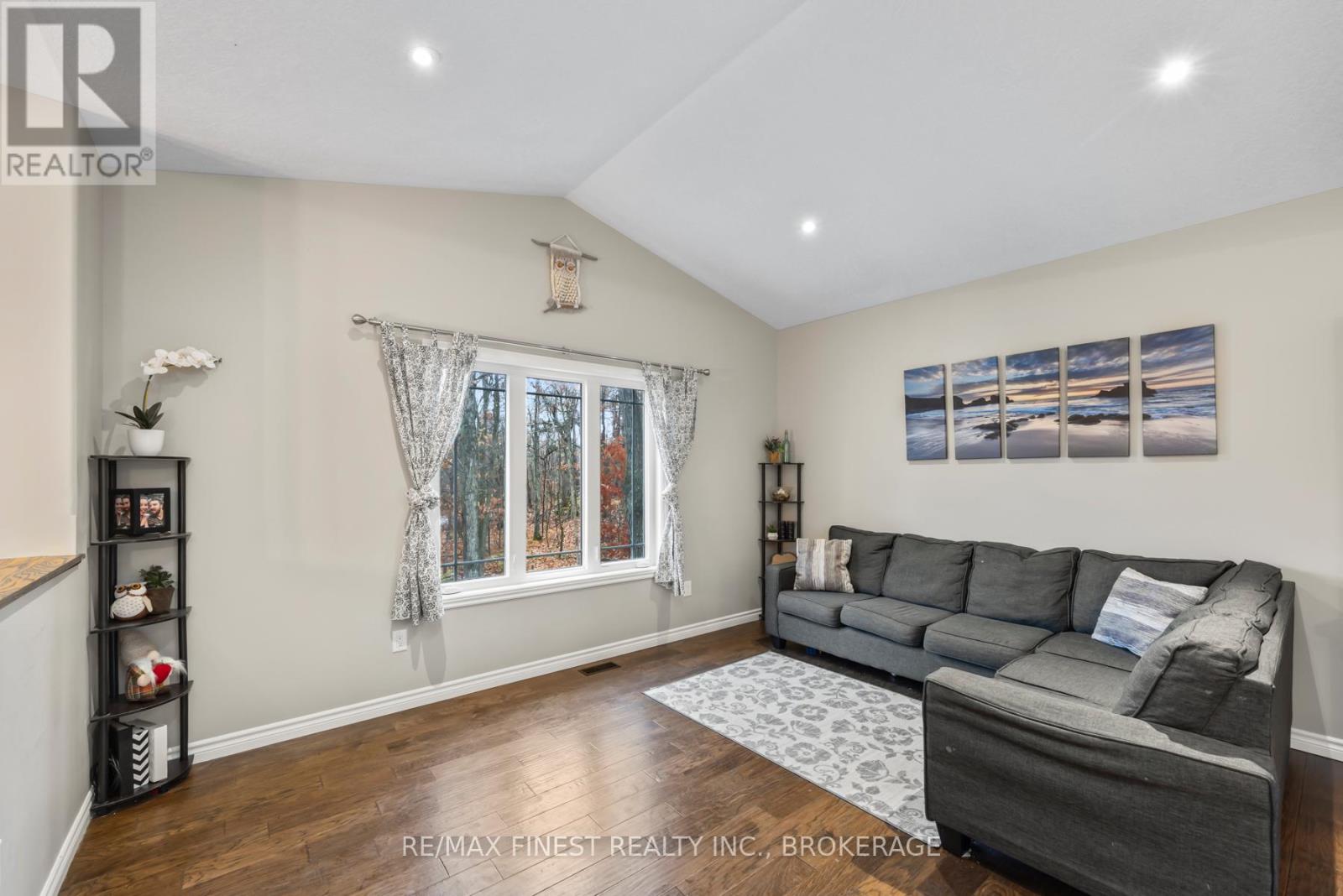 802 Burnt Hills Road, Frontenac, Ontario  K0H 2N0 - Photo 10 - X12584500