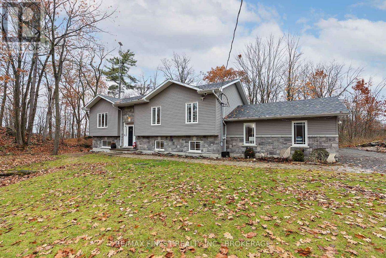 802 Burnt Hills Road, Frontenac, Ontario  K0H 2N0 - Photo 3 - X12584500