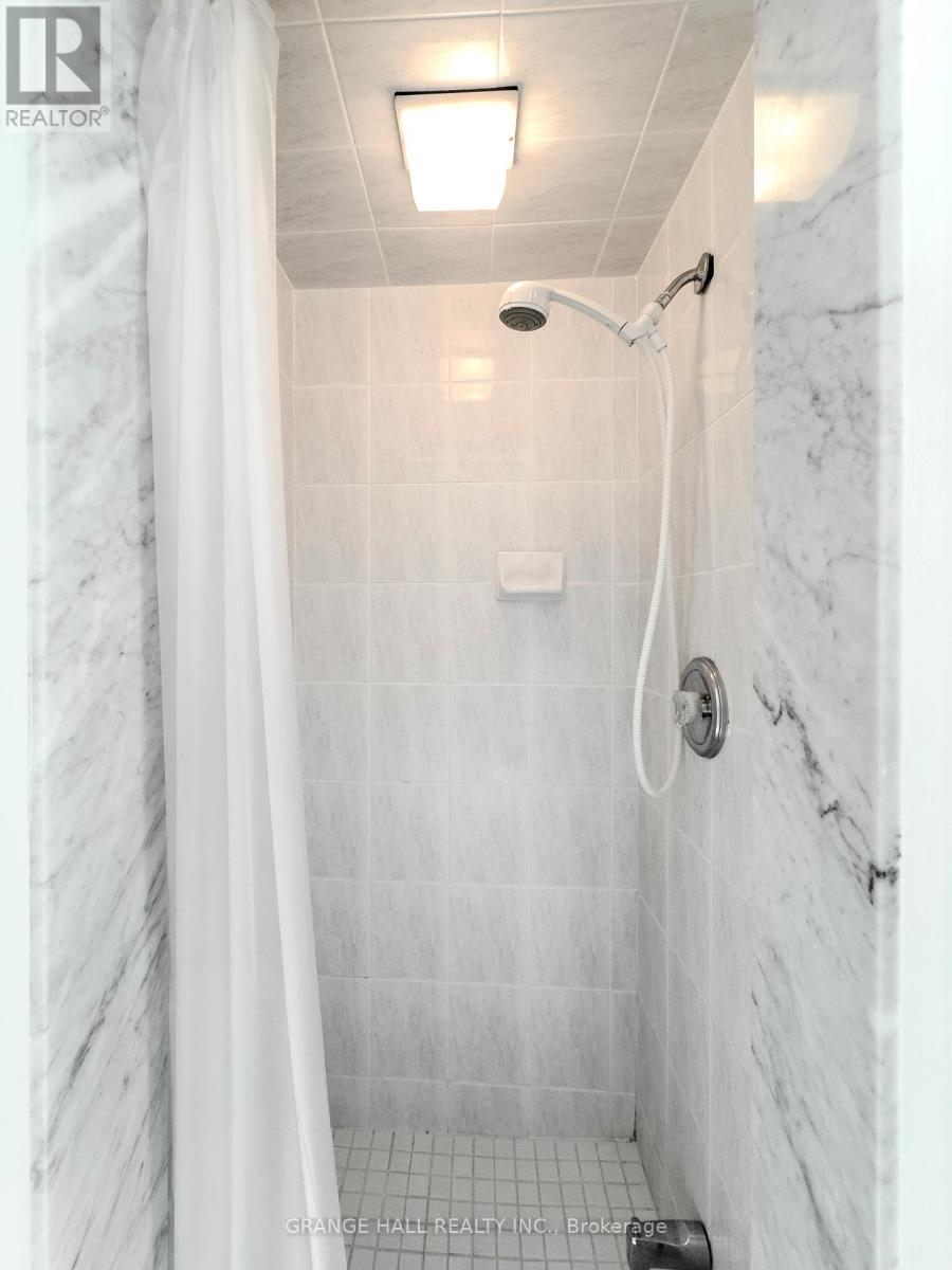 17 Lomond Avenue, Vaughan, Ontario L6A 2N7 - Photo 15 - N12584462