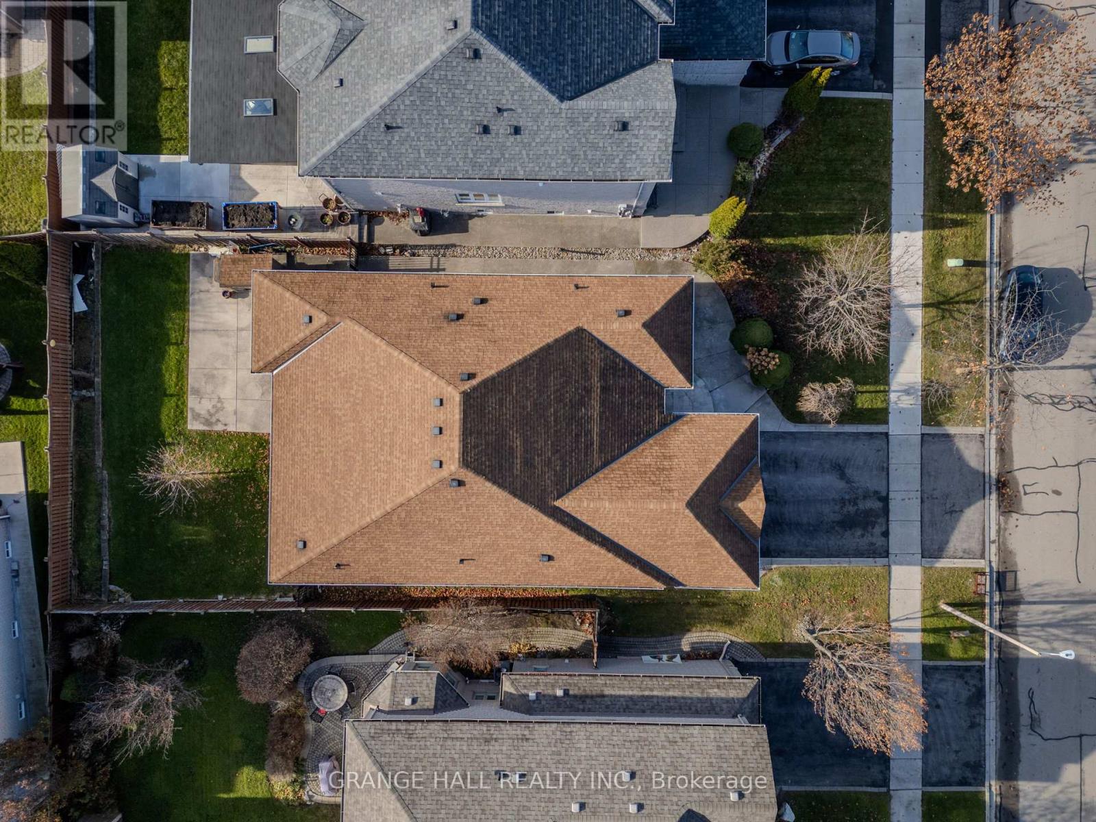 17 Lomond Avenue, Vaughan, Ontario L6A 2N7 - Photo 36 - N12584462