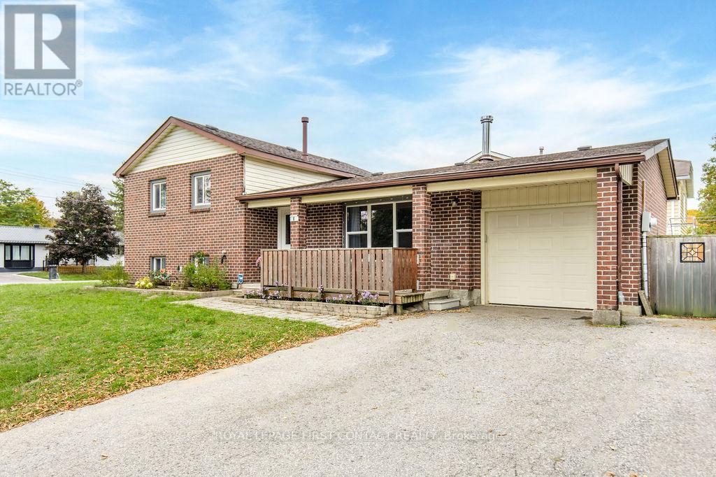 6 Duckworth Street, Essa (Angus), Ontario  L0M 1B0 - Photo 2 - N12584556