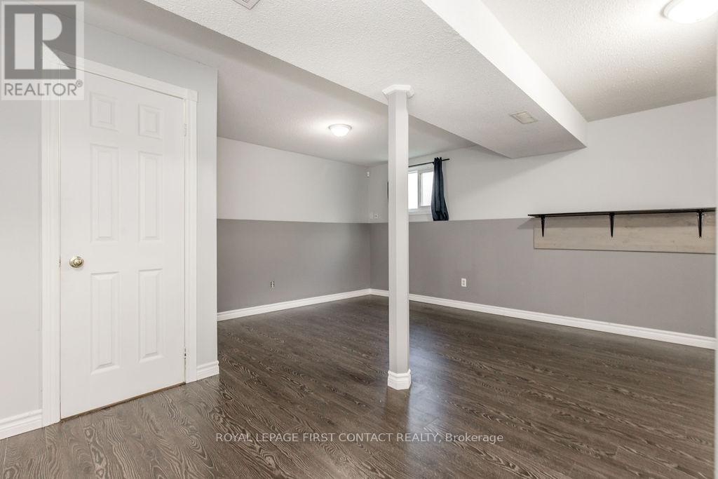 6 Duckworth Street, Essa (Angus), Ontario  L0M 1B0 - Photo 21 - N12584556