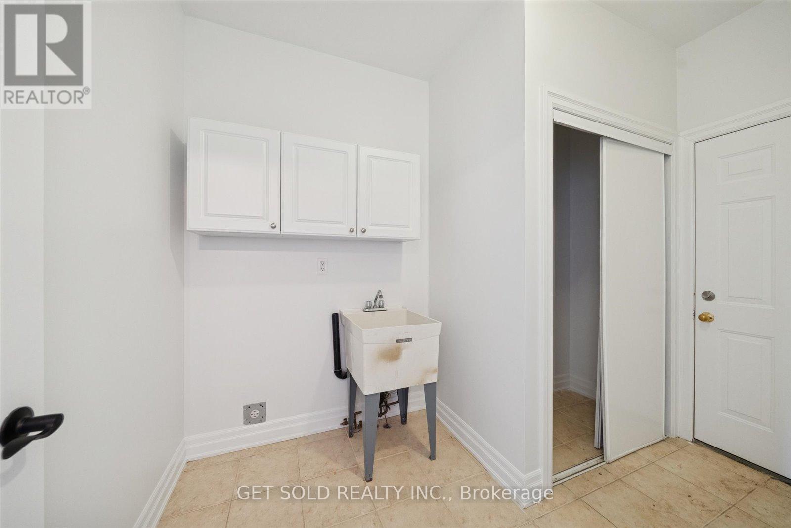 5 Hawkwing Court, Whitchurch-Stouffville, Ontario  L3Y 4W1 - Photo 18 - N12584592