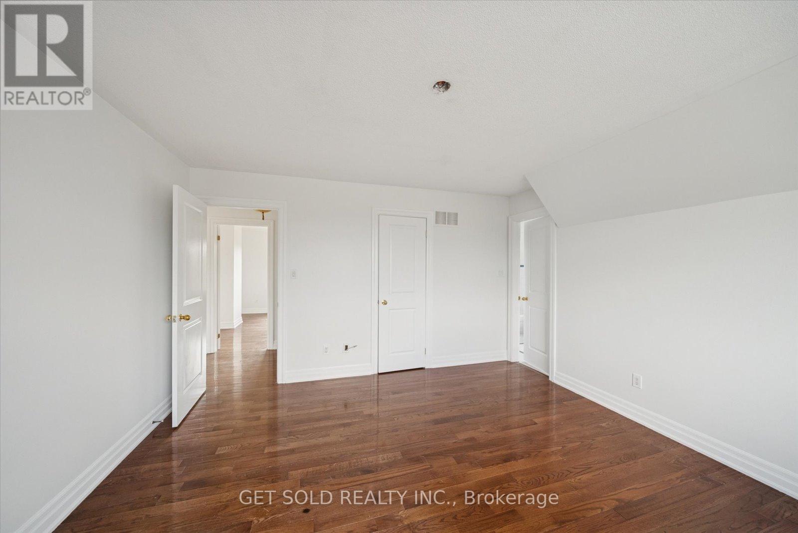 5 Hawkwing Court, Whitchurch-Stouffville, Ontario  L3Y 4W1 - Photo 27 - N12584592