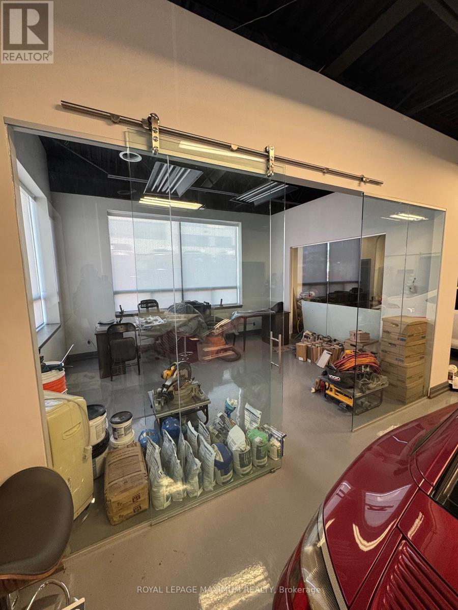 15 - 67 Rodinea Road, Vaughan, Ontario  L6A 1R3 - Photo 4 - N12584628