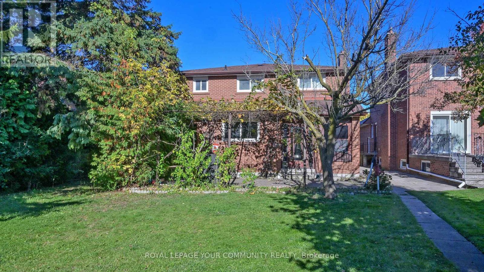 59 Oak Avenue, Richmond Hill, Ontario  L4C 6R5 - Photo 14 - N12584672