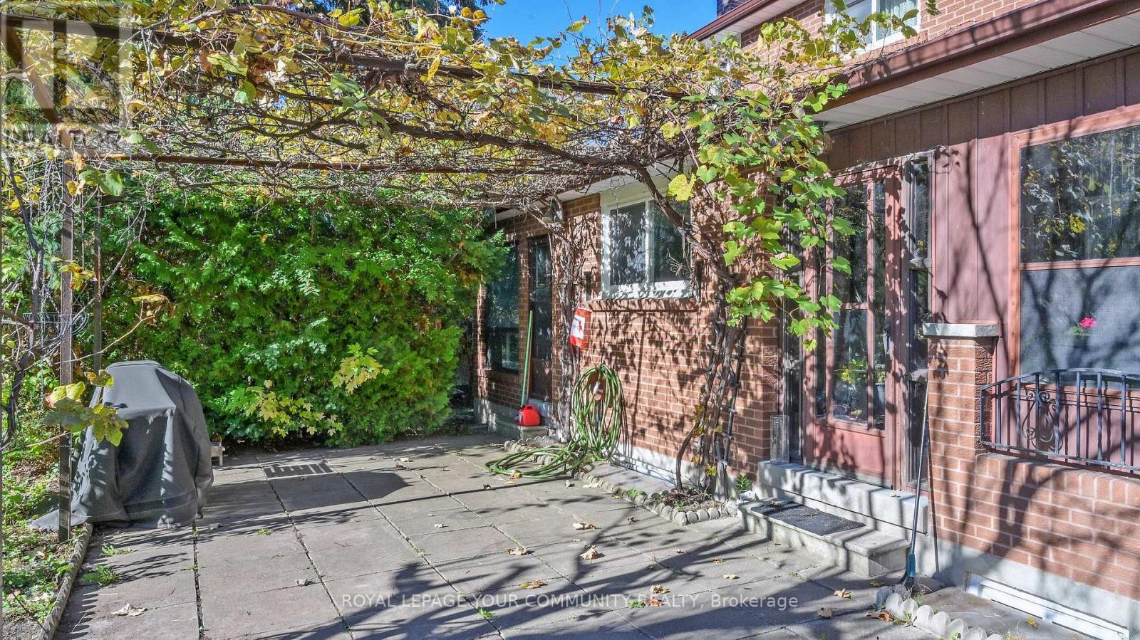 59 Oak Avenue, Richmond Hill, Ontario  L4C 6R5 - Photo 19 - N12584672