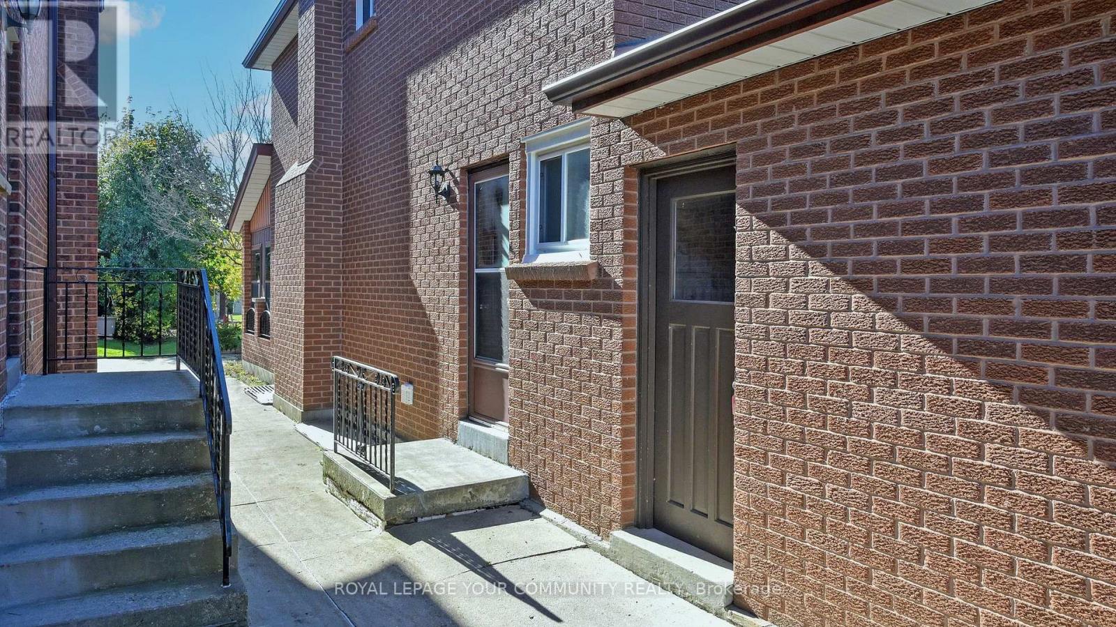 59 Oak Avenue, Richmond Hill, Ontario  L4C 6R5 - Photo 22 - N12584672