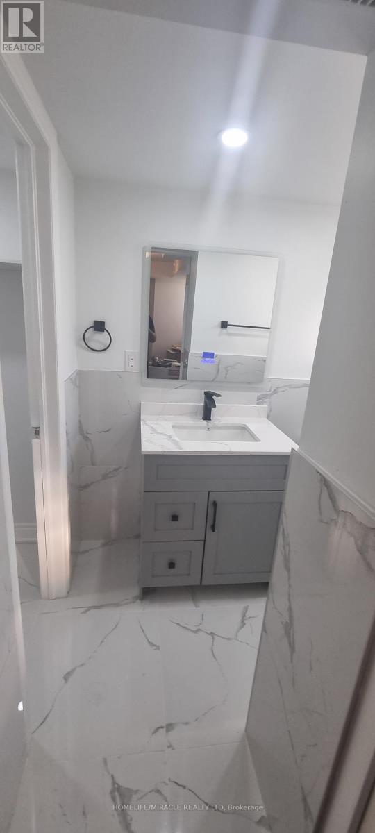 56 Ironside Drive, Vaughan, Ontario  L4H 3R9 - Photo 6 - N12584684