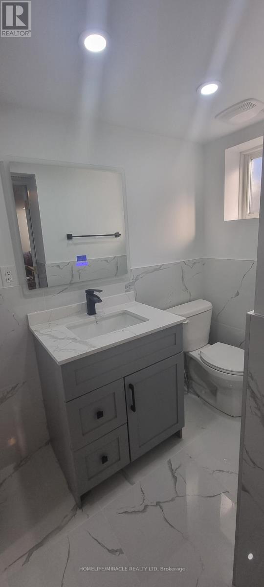 56 Ironside Drive, Vaughan, Ontario  L4H 3R9 - Photo 7 - N12584684