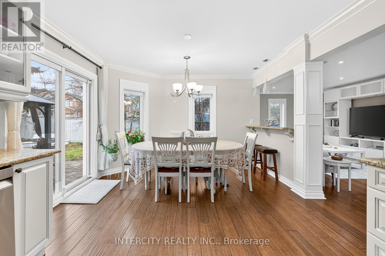 63 Deerglen Terrace, Aurora, Ontario  L4G 6Y2 - Photo 11 - N12584702