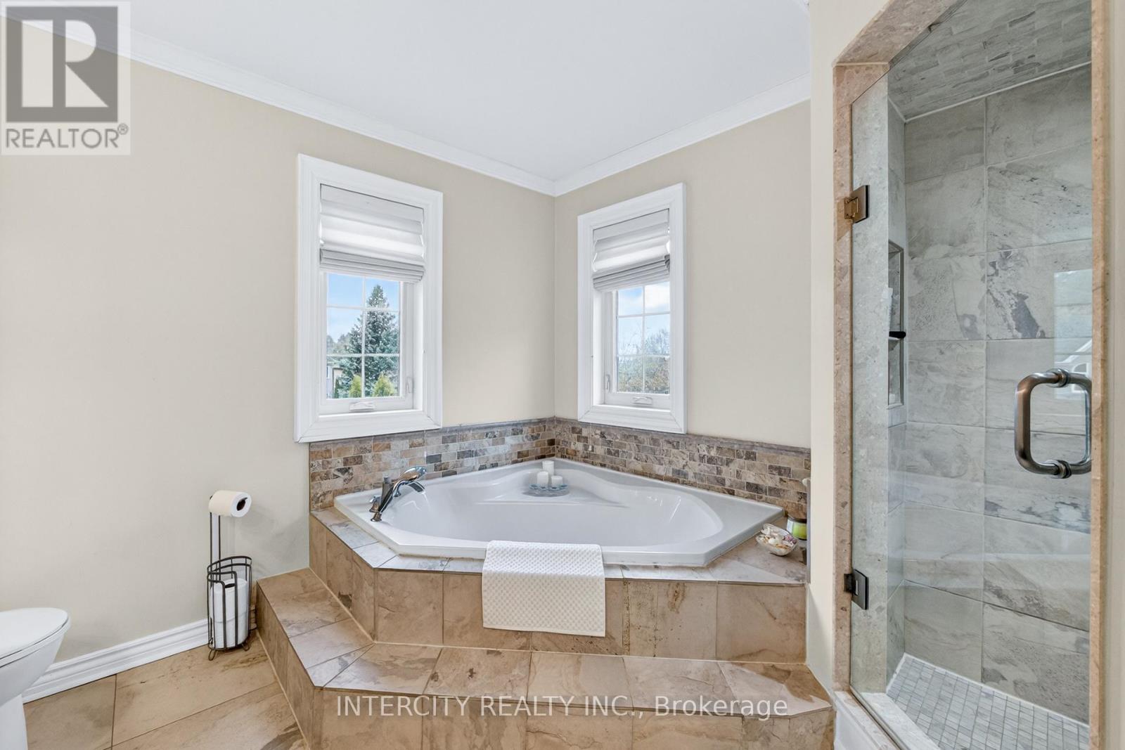 63 Deerglen Terrace, Aurora, Ontario  L4G 6Y2 - Photo 24 - N12584702