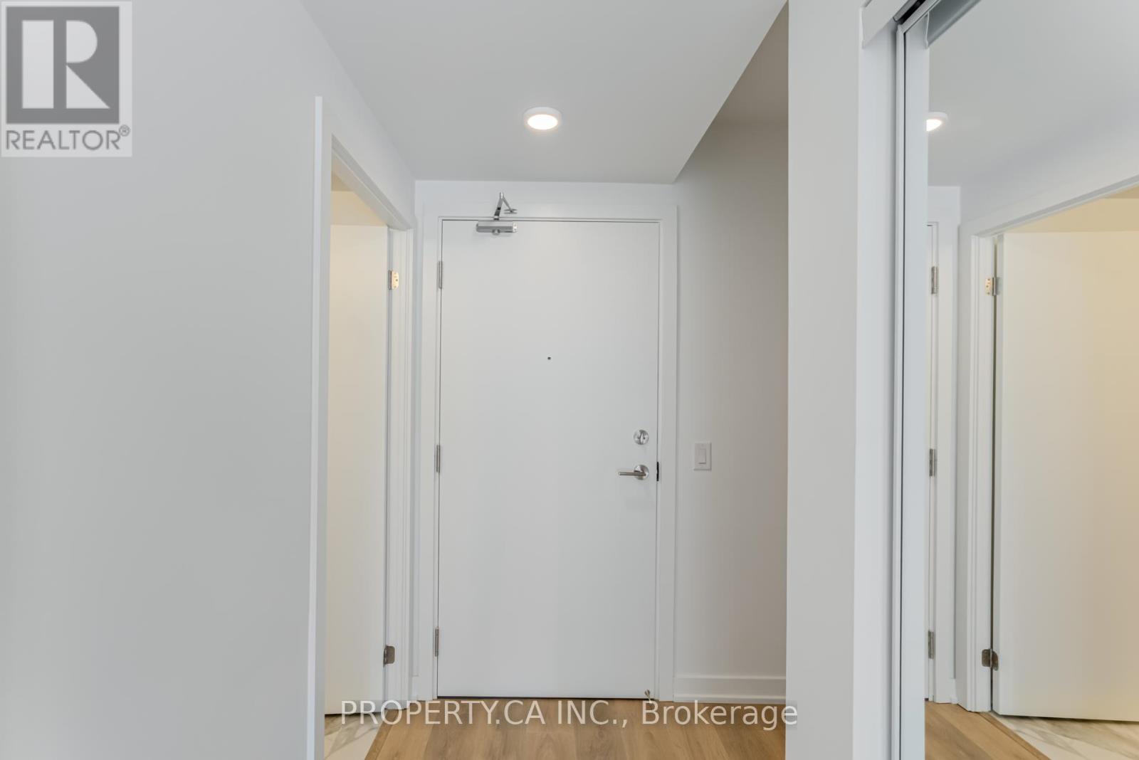 210 - 1100 Sheppard Avenue W, Toronto, Ontario  M3J 0H1 - Photo 5 - W12584508