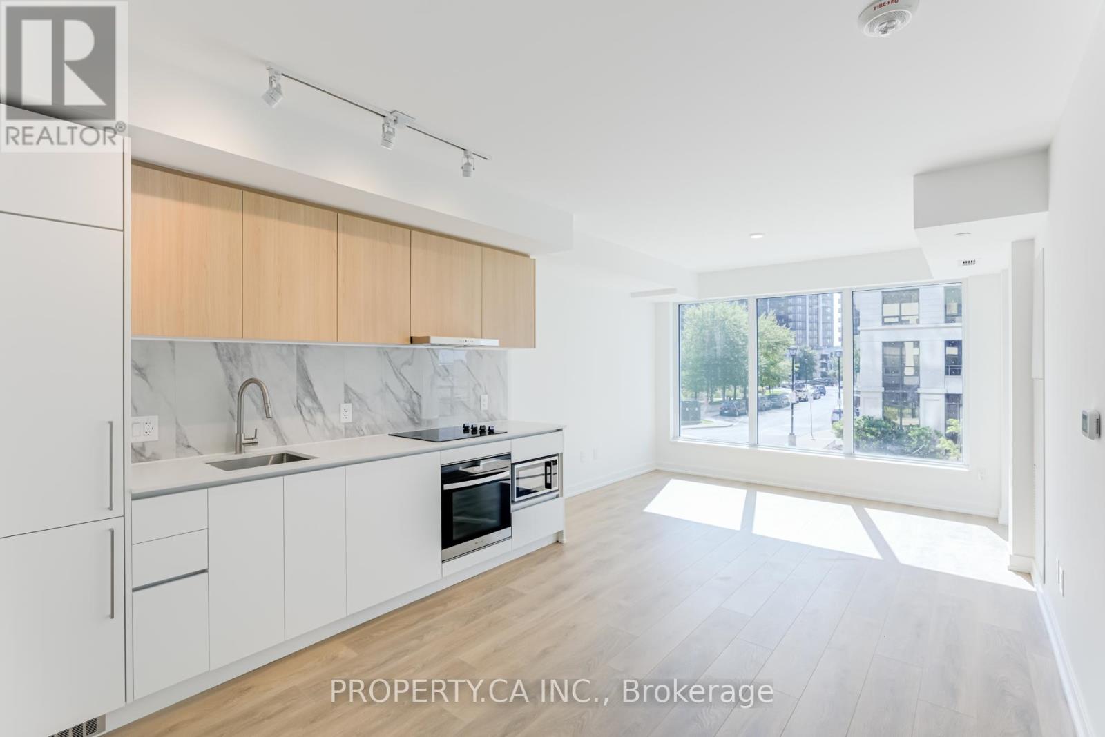 210 - 1100 Sheppard Avenue W, Toronto, Ontario  M3J 0H1 - Photo 7 - W12584508