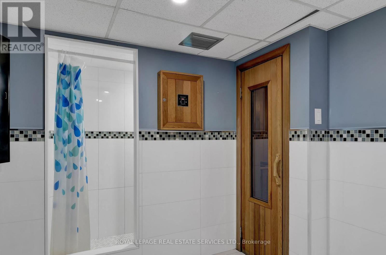 212 - 25 Fairview Road W, Mississauga, Ontario  L5B 3Y8 - Photo 20 - W12584532