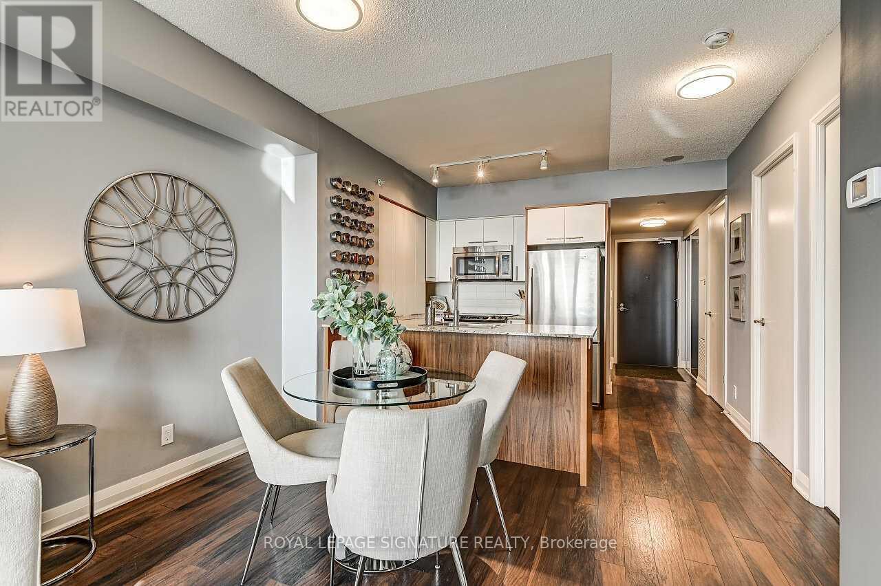 2405 - 5 Valhalla Inn Road, Toronto, Ontario  M9B 0B1 - Photo 10 - W12584534