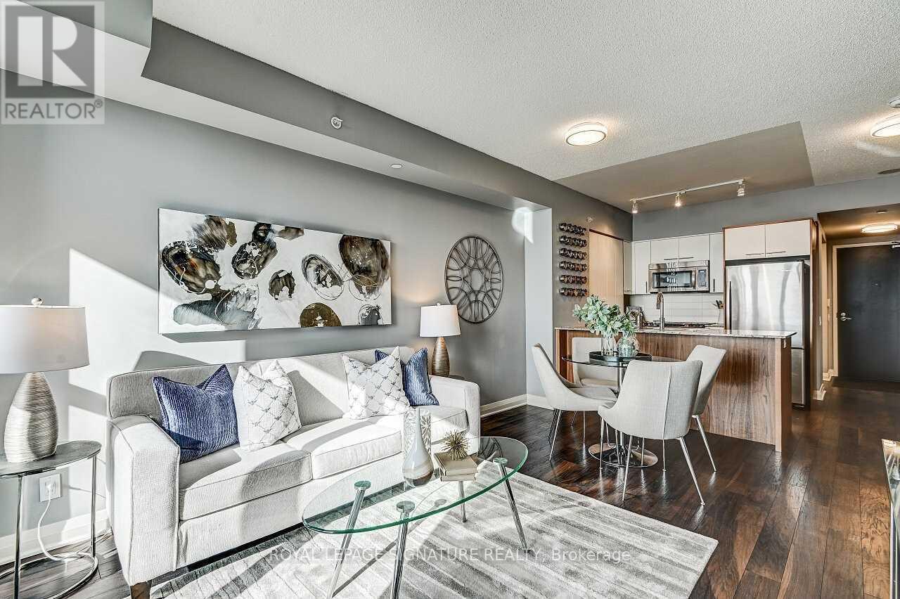 2405 - 5 Valhalla Inn Road, Toronto, Ontario  M9B 0B1 - Photo 8 - W12584534