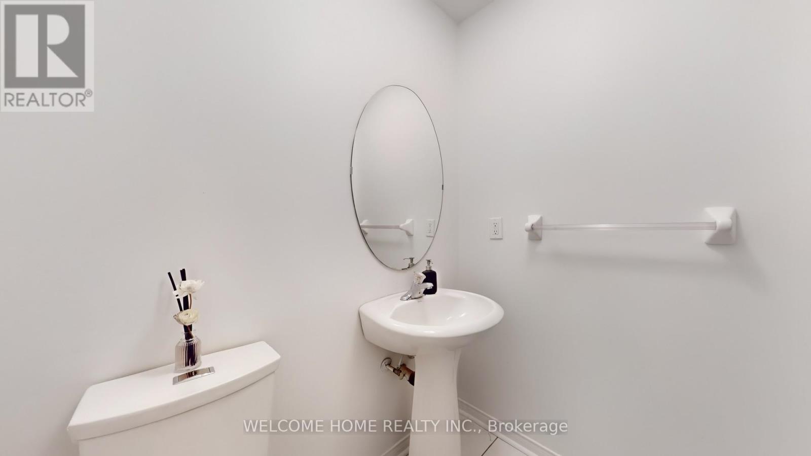 33 Fred Young Drive, Toronto, Ontario  M3L 0A1 - Photo 19 - W12584544