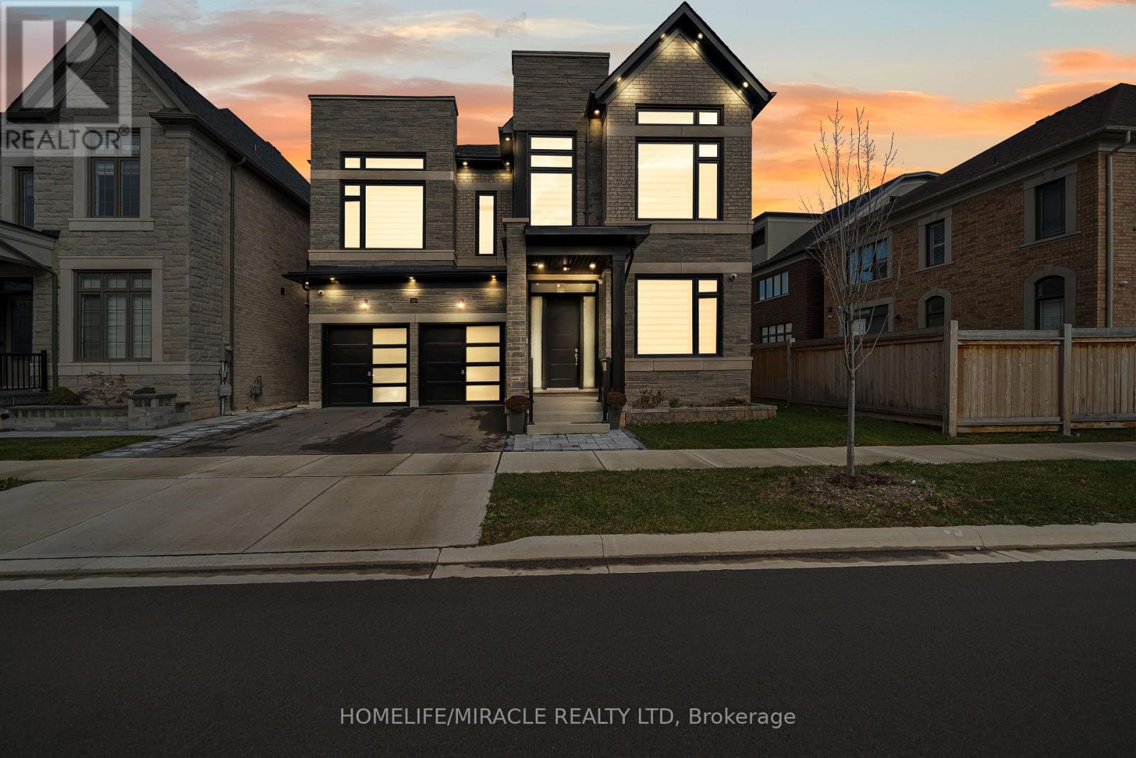 1215 PONDSIDE TRAIL, Oakville, Ontario